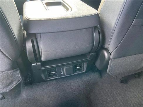 Used 2024 Chevrolet Silverado 1500 LT RWD image 24