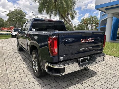 Used 2022 GMC Sierra 1500 SLT w/ SLT Premium Plus Package AWD/4WD image 34