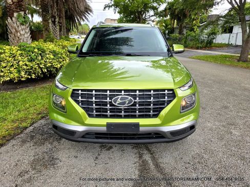 Used 2022 Hyundai Venue SEL FWD image 21