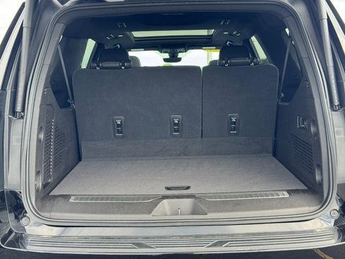 Certified 2021 Chevrolet Suburban High Country AWD/4WD image 4