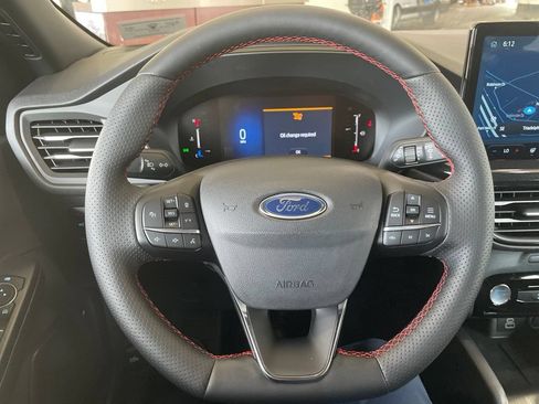 Used 2025 Ford Escape ST-Line Select w/ Tech Pack #1 AWD/4WD image 19