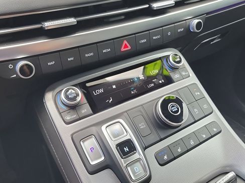 Used 2024 Hyundai Palisade Calligraphy FWD image 18