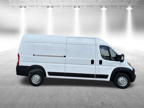Used 2023 RAM ProMaster 2500 FWD image 8