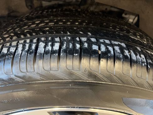 Certified 2024 Nissan Rogue SV image 43