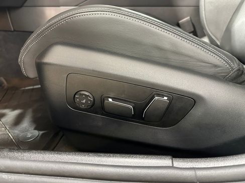 Used 2025 BMW M5 Touring AWD/4WD image 17