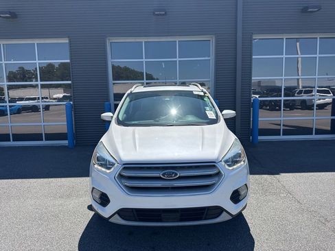 Used 2019 Ford Escape Titanium FWD image 5
