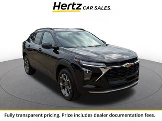 Used 2025 Chevrolet Trax LT w/ LT Convenience Package FWD video 1