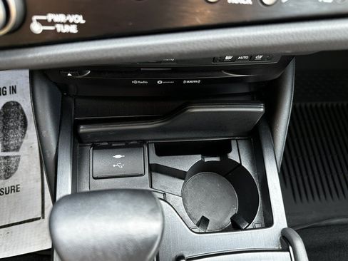 Used 2022 Lexus ES 350 w/ Premium Package FWD image 25