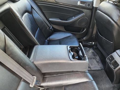 Used 2014 Kia Cadenza Premium image 35