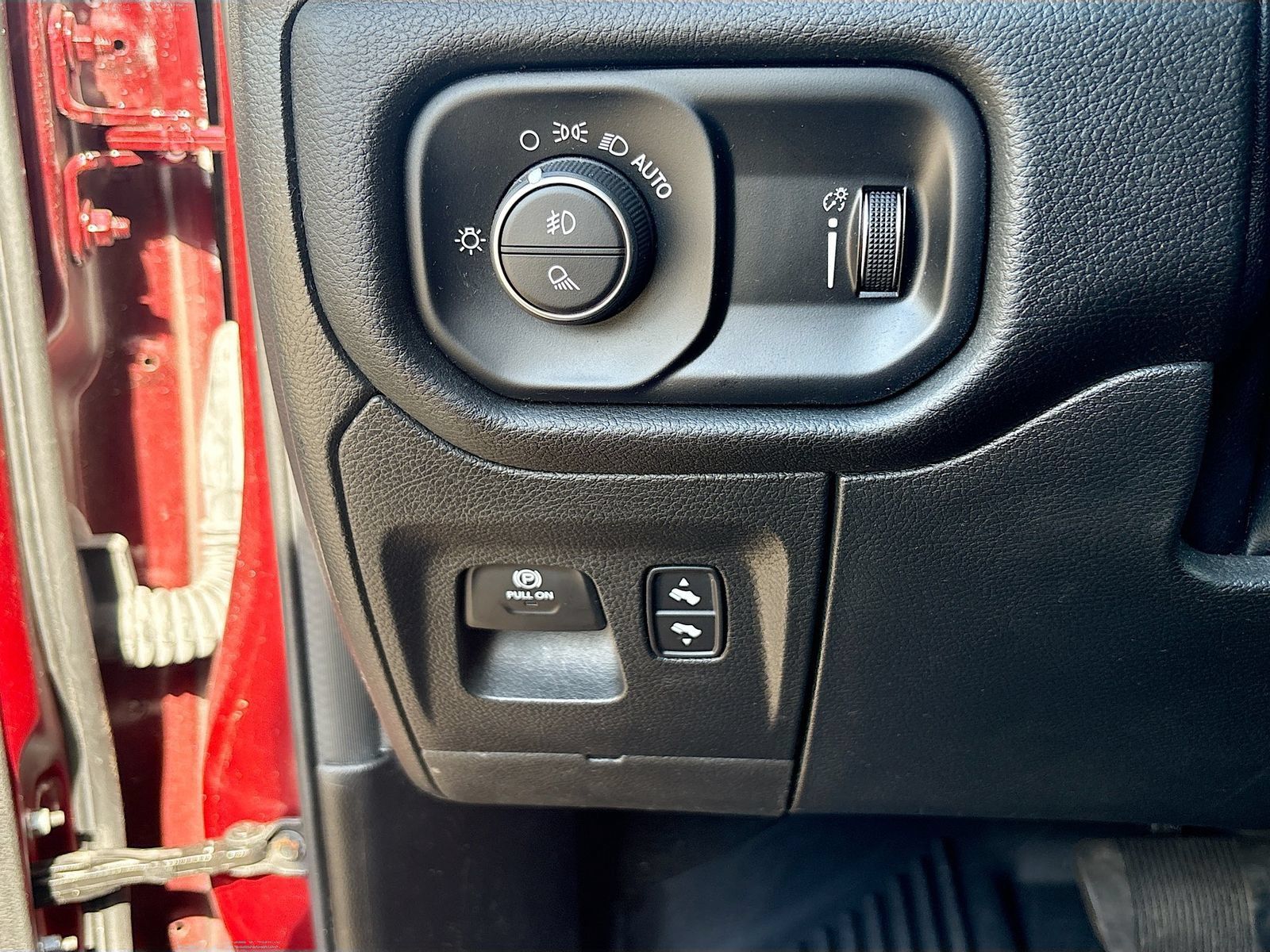 Used 2023 RAM 1500 Lone Star AWD/4WD image 10