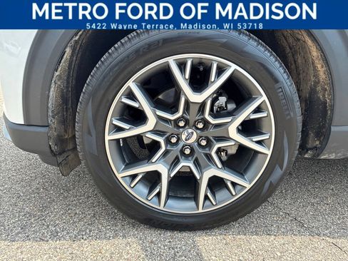 Used 2025 Ford Explorer Platinum w/ Ultimate Package AWD/4WD image 57