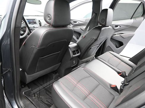 Used 2023 Chevrolet Equinox RS w/ LPO, Floor Liner Package image 16