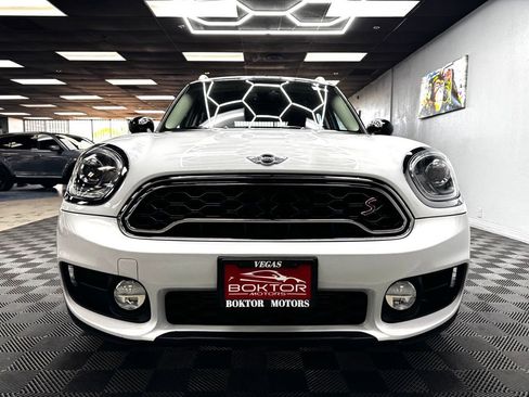 Used 2018 MINI Cooper Countryman S FWD image 3