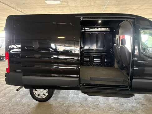 Used 2025 Ford Transit 250 148 Medium Roof RWD image 32