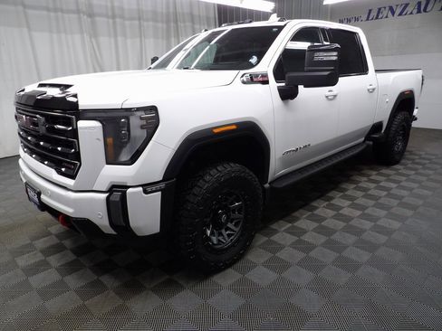 Used 2024 GMC Sierra 2500 AT4 w/ AT4 Premium Plus Package image 7