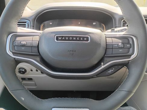 Used 2024 Jeep Wagoneer 4WD w/ Premium Group I image 13