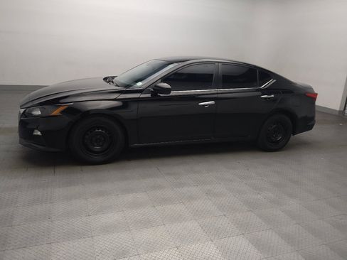 Used 2022 Nissan Altima 2.5 S FWD image 2