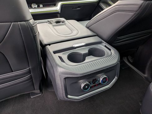 Certified 2025 Ford Expedition Platinum w/ Stealth Performance Package image 30