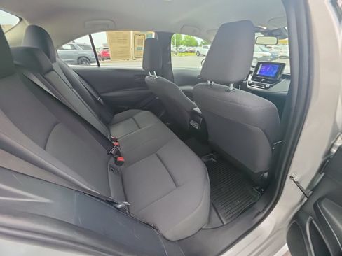 Used 2024 Toyota Corolla LE FWD image 31