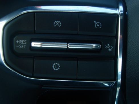 New 2026 GMC Acadia Elevation image 9