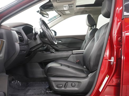 Used 2023 Nissan Rogue SL w/ SL Premium Package image 23