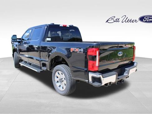 New 2026 Ford F250 Lariat w/ Chrome Package image 4