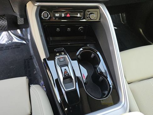 New 2025 Audi Q5 Prestige image 28