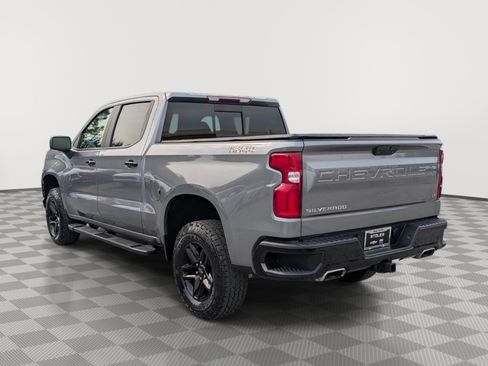 Used 2021 Chevrolet Silverado 1500 LT Trail Boss w/ Convenience Package II AWD/4WD image 3