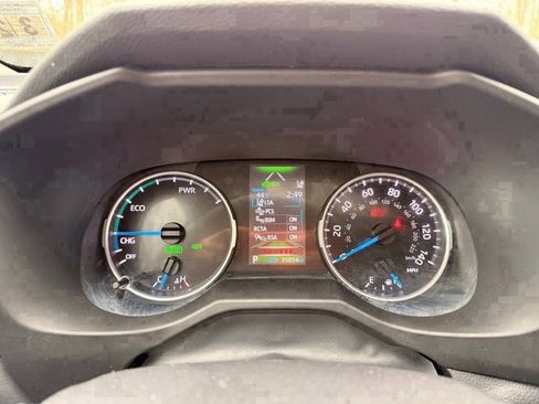 Used 2022 Toyota RAV4 XLE w/ Convenience Package image 23