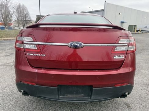Used 2013 Ford Taurus SHO image 4