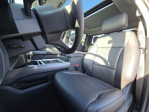 New 2025 Ford F350 Lariat w/ Lariat Ultimate Package image 19