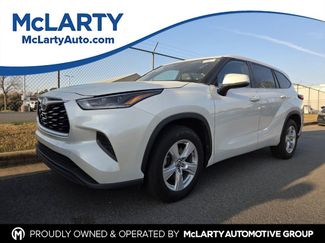 Used 2021 Toyota Highlander L video 1