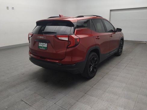Used 2022 GMC Terrain SLE w/ Driver Convenience Package FWD image 9
