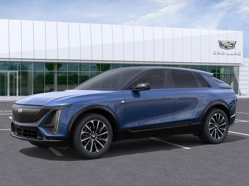 New 2026 Cadillac Lyriq Sport w/ LPO, Floor Liner Package image 2