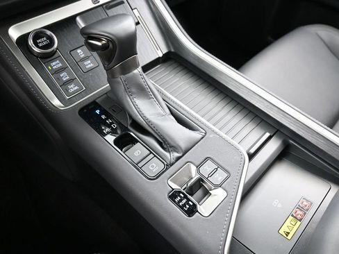 Used 2024 Lexus GX 550 AWD/4WD image 22