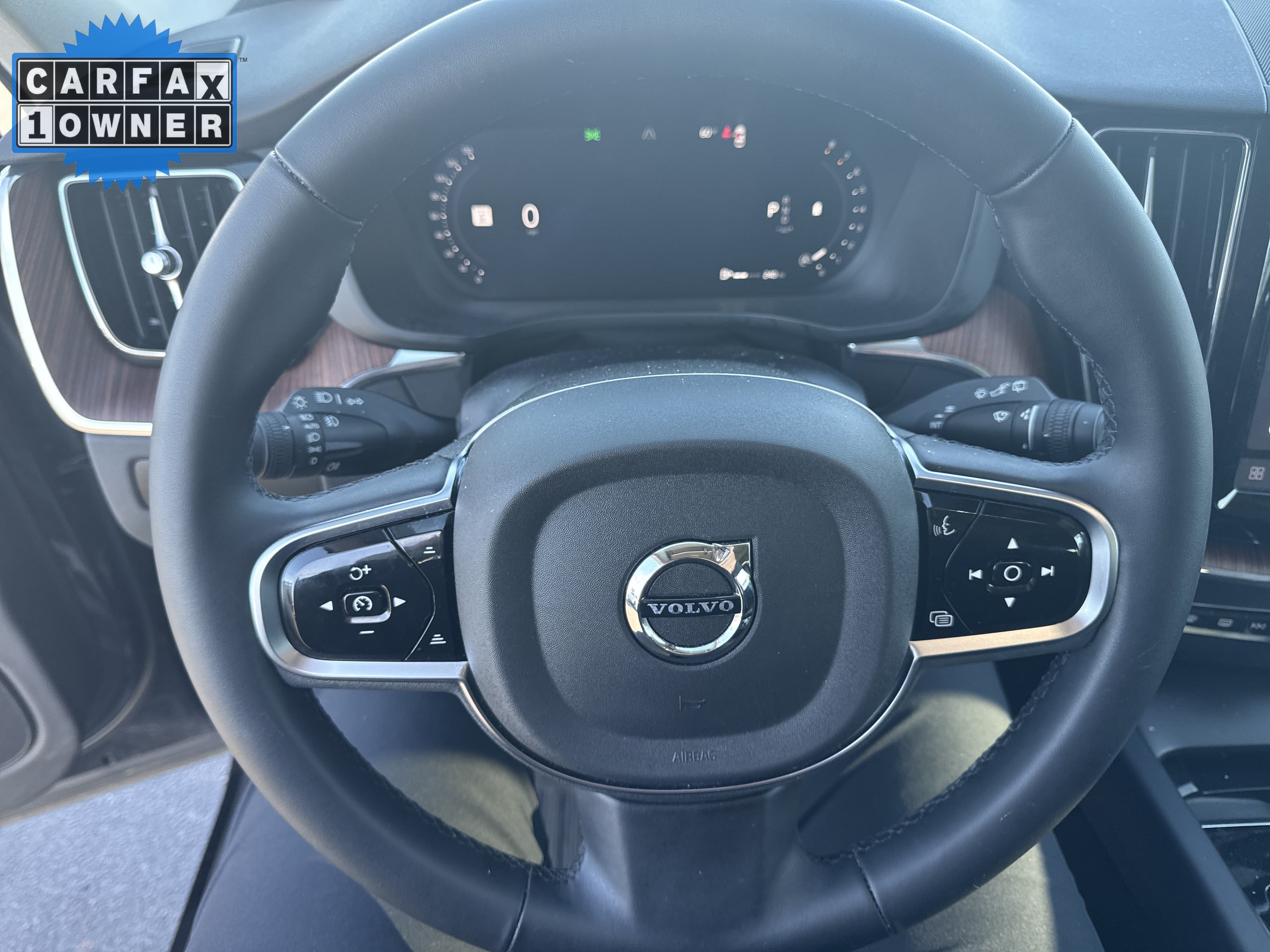Used 2024 Volvo XC60 B5 Plus w/ Protection Package Premier AWD/4WD image 18