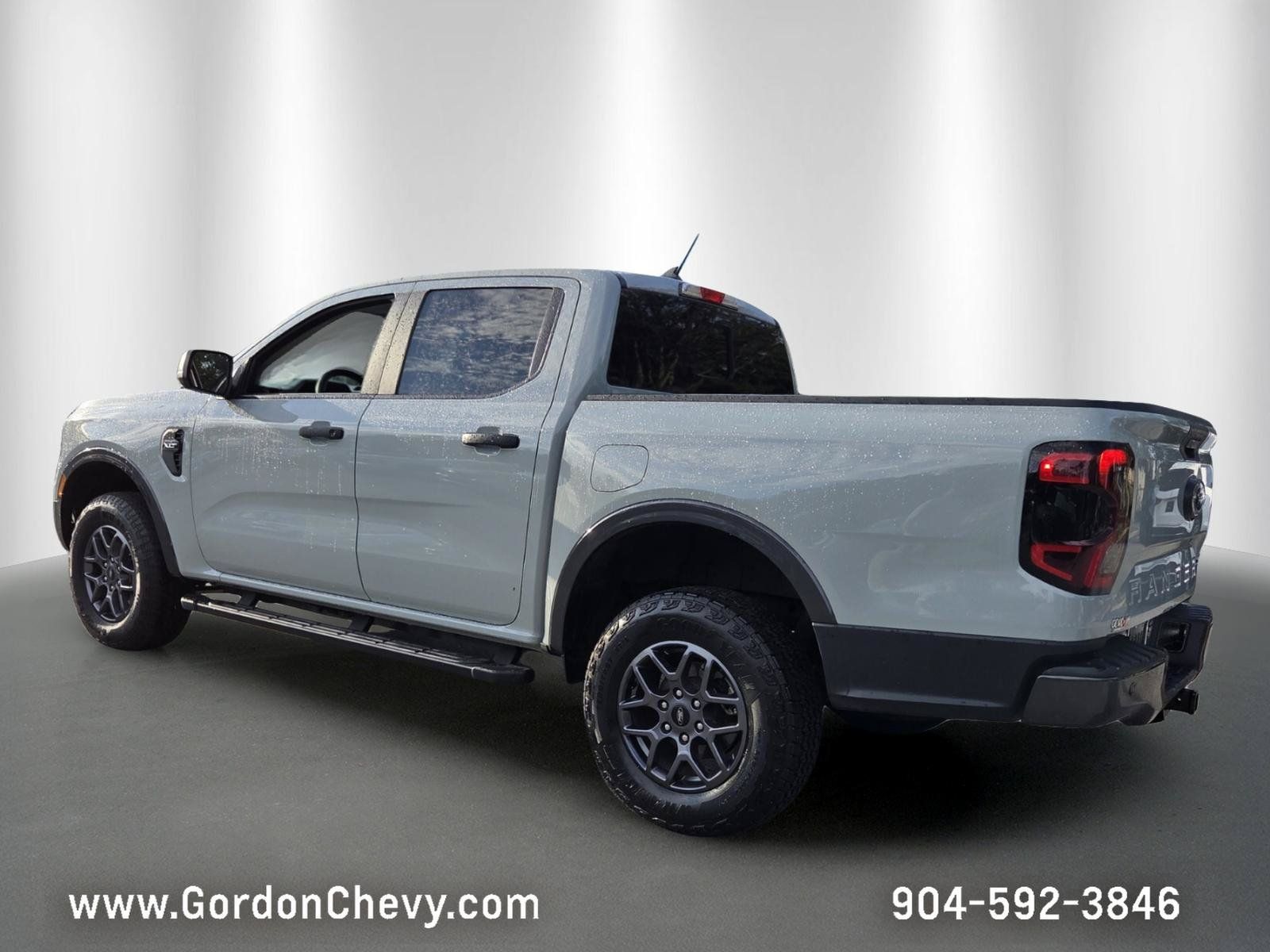 Used 2024 Ford Ranger XLT w/ Trailer Tow Package RWD image 3