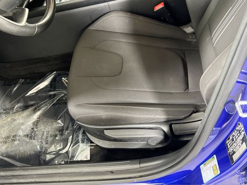 Used 2023 Hyundai Elantra SEL w/ Convenience Package image 19