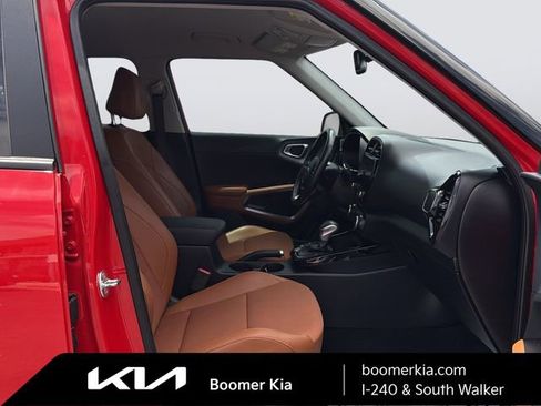Certified 2025 Kia Soul EX FWD image 11