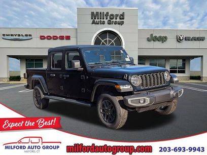 New 2026 Jeep Gladiator Sport