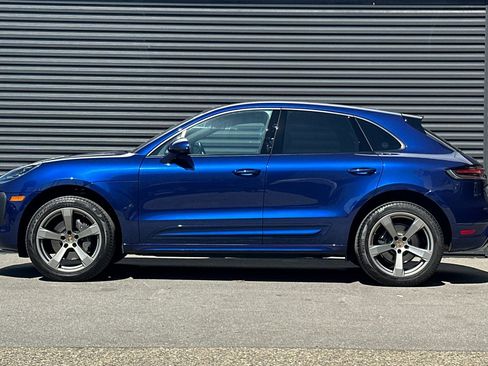 Used 2024 Porsche Macan image 2
