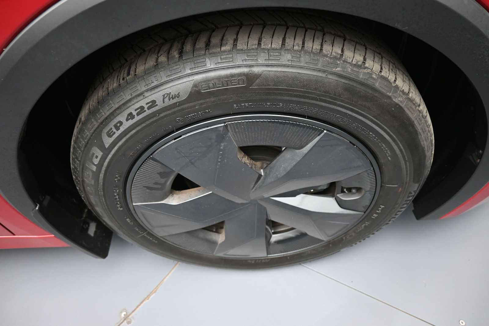 Used 2026 Toyota Prius LE FWD image 12