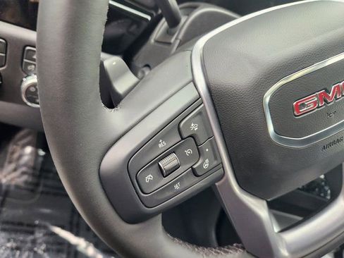 New 2026 GMC Sierra 1500 SLT image 23