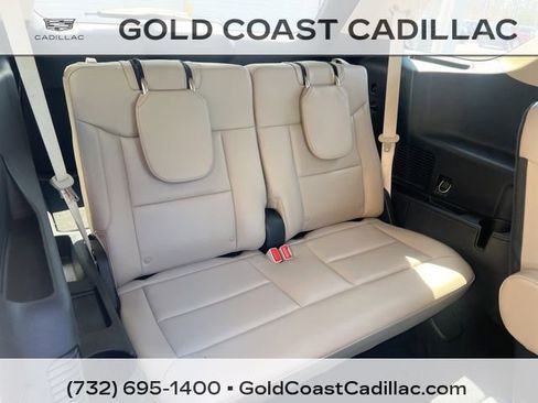 Used 2022 Ford Explorer XLT w/ Equipment Group 202A image 11