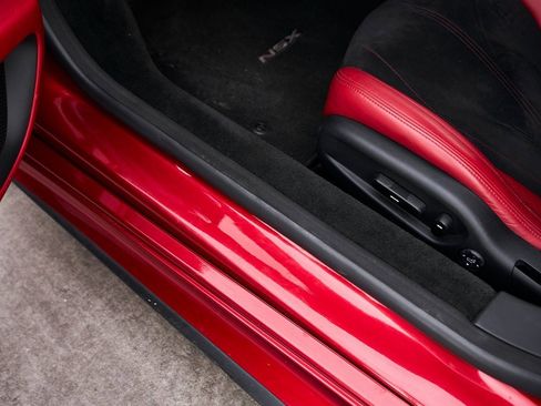 Used 2021 Acura NSX image 36