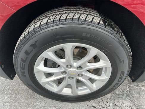 Used 2019 Chevrolet Equinox LT w/ Driver Convenience Package image 17