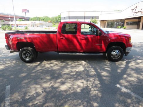 Used 2011 GMC Sierra 3500 SLT w/ SLT Convenience Package image 3