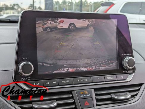 Used 2022 Nissan Altima 2.5 SV image 22