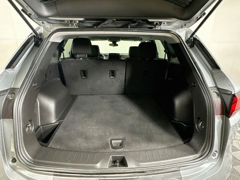 Used 2025 Chevrolet Blazer LT FWD image 28