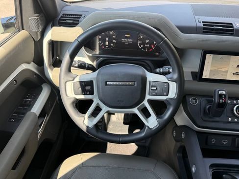 Used 2023 Land Rover Defender 110 S AWD/4WD image 17